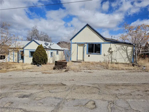 222 Jackson St, Tonopah, NV 89049