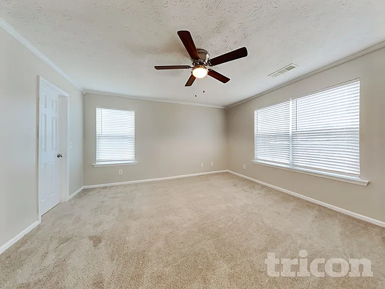 6125 Smoke Ridge Ln — Photo 8