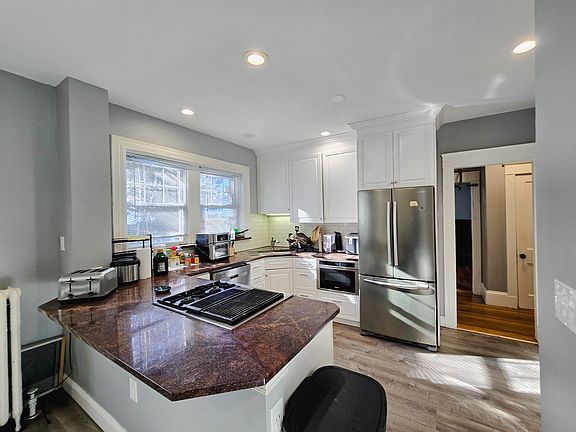 4th image of 235 Chestnut Hill Ave #1