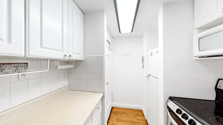 Rented by Serene Powers Real Estate LLC | media 19