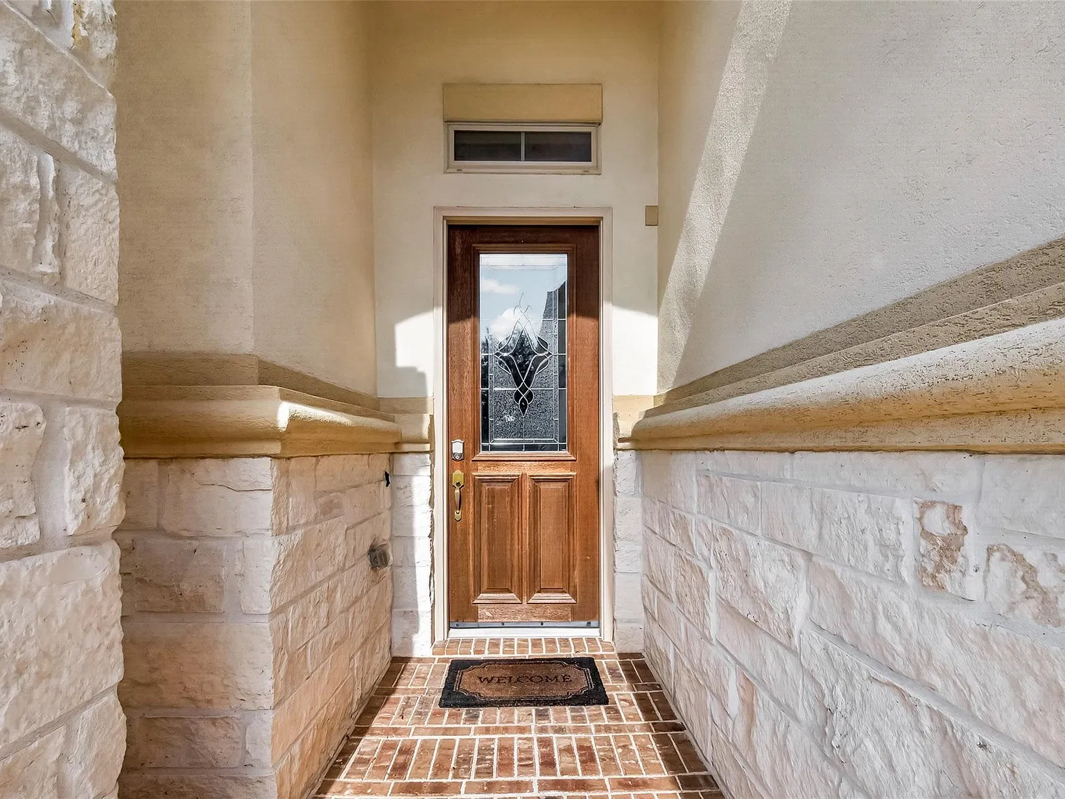 3 bed, 2.5 bath, 2983 sqft, $4,950 — Photo 3