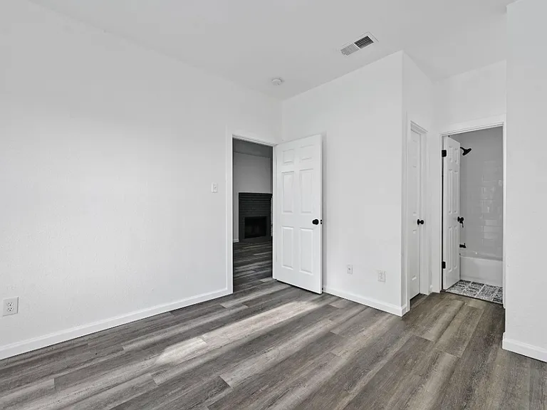9508 Kempler Dr #D — Photo 1