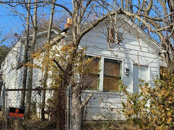 1438 Bland St, Louisville, KY 40217