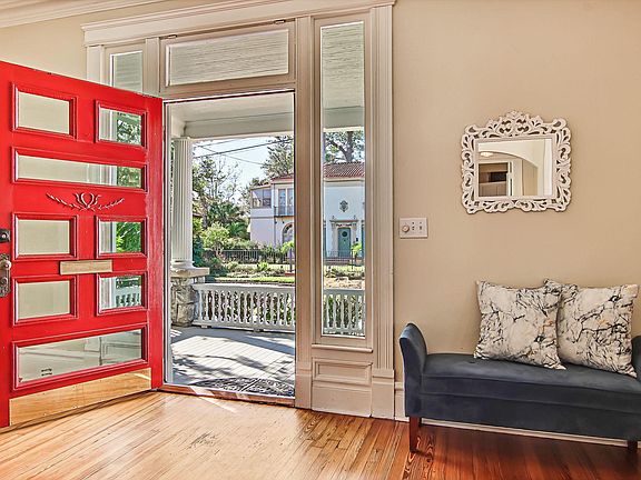 5th image of 1849 Powell Pl