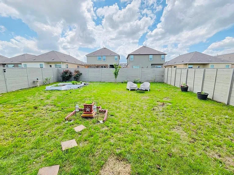 208 Wolf Springs Rd — Photo 24