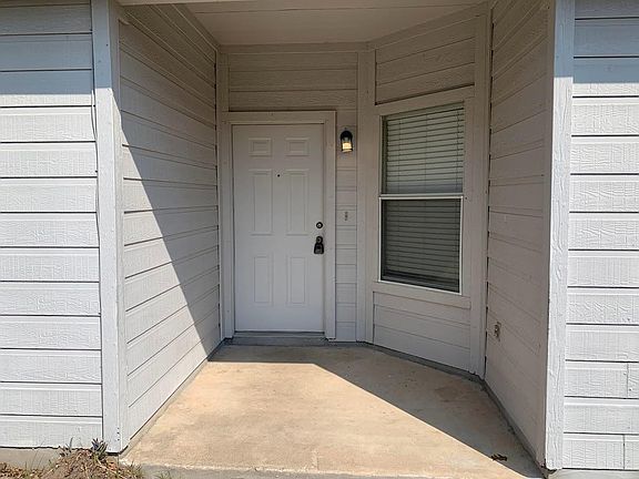 4th image of 2866 Southampton Way APT A