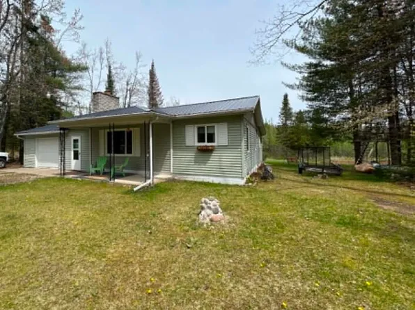 727 Norway Dr, Mio, MI 48647