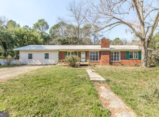 137 Lucas Rd, Cochran, GA 31014