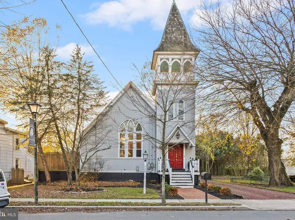 230 Washington St, Fieldsboro, NJ 08505