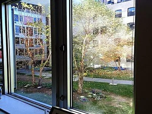 Rented by R New York | media 33