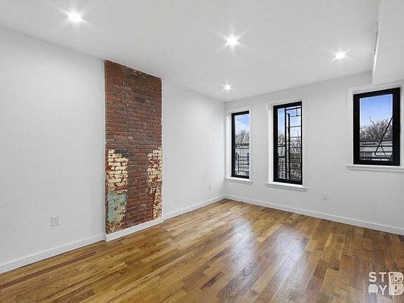 5th image of 1299 Putnam Ave #2BS