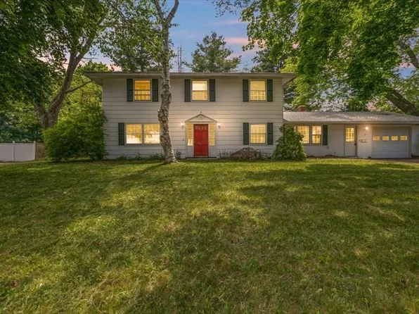 5 Northfield Way, Danvers, MA 01923