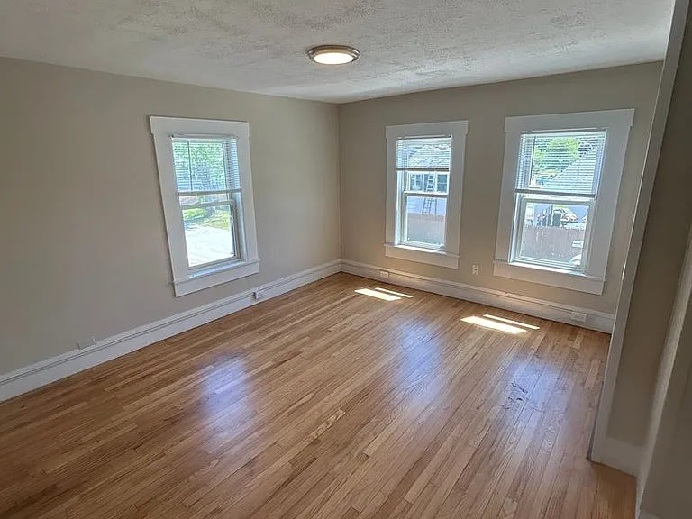 21 Lincoln Street — Photo 7