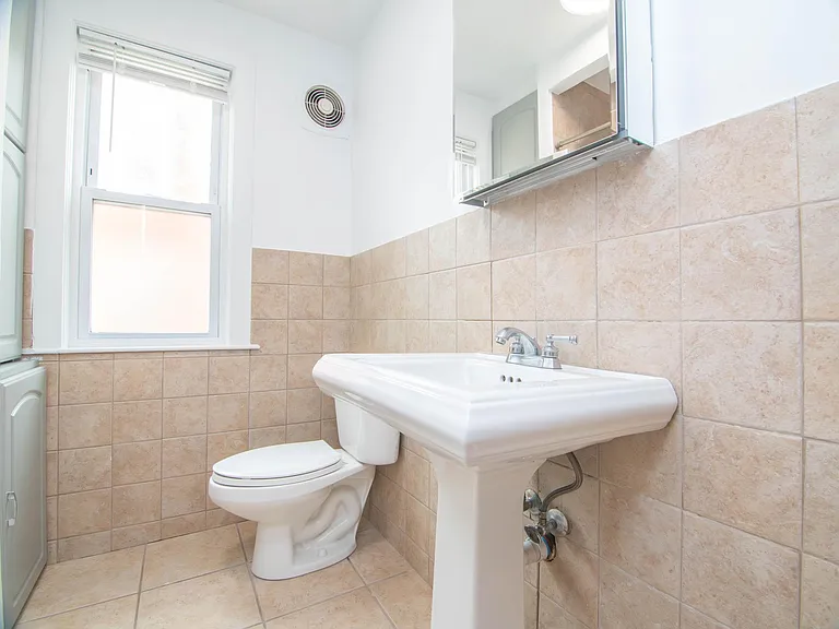 48 Oak Square Ave #1 — Photo 23