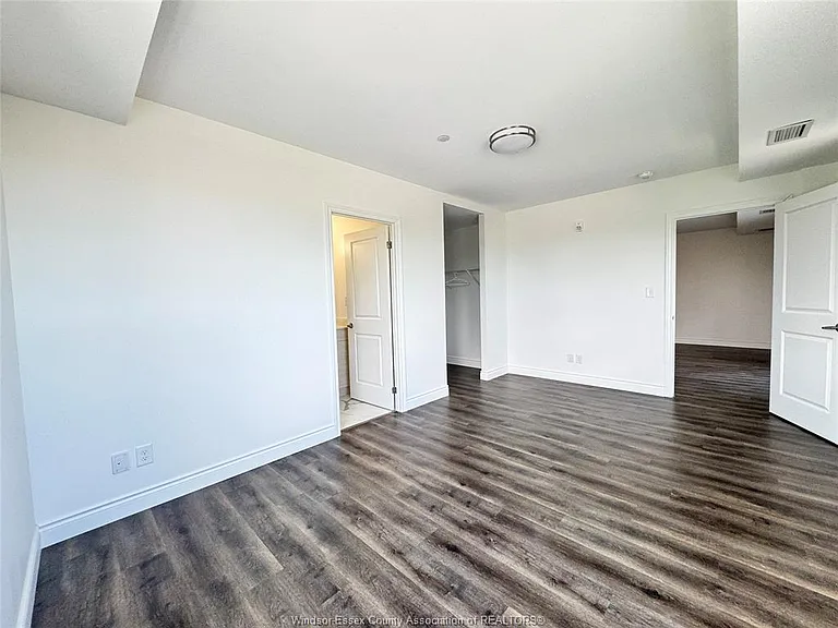 1675 Banwell Rd #406 — Photo 11