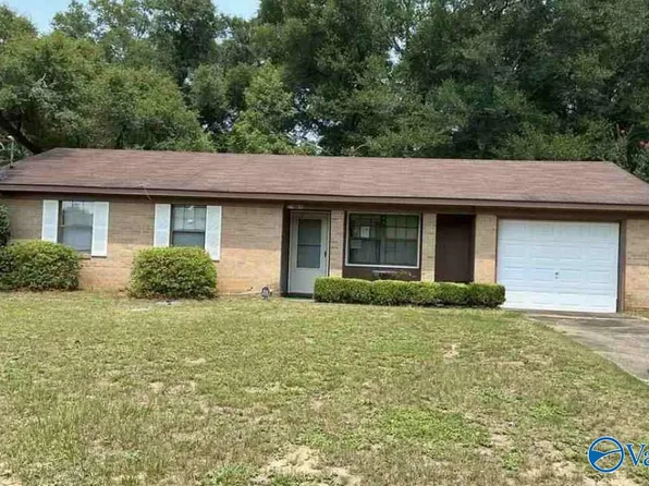 179 Bivins Dr, Ozark, AL 36360