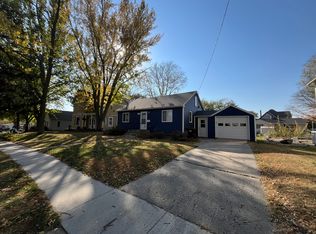 828 4th St, Nevada, IA 50201