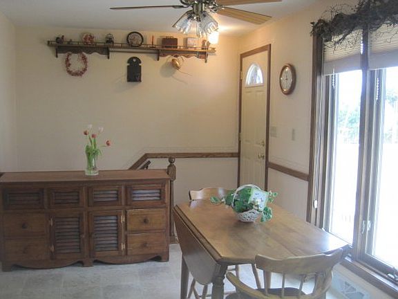 4th image of 1754 Bunker Hill Ct