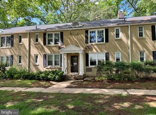 228 N Thomas St APT 4, Arlington, VA 22203