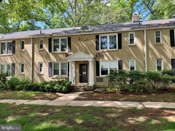 228 N Thomas St APT 4, Arlington, VA 22203