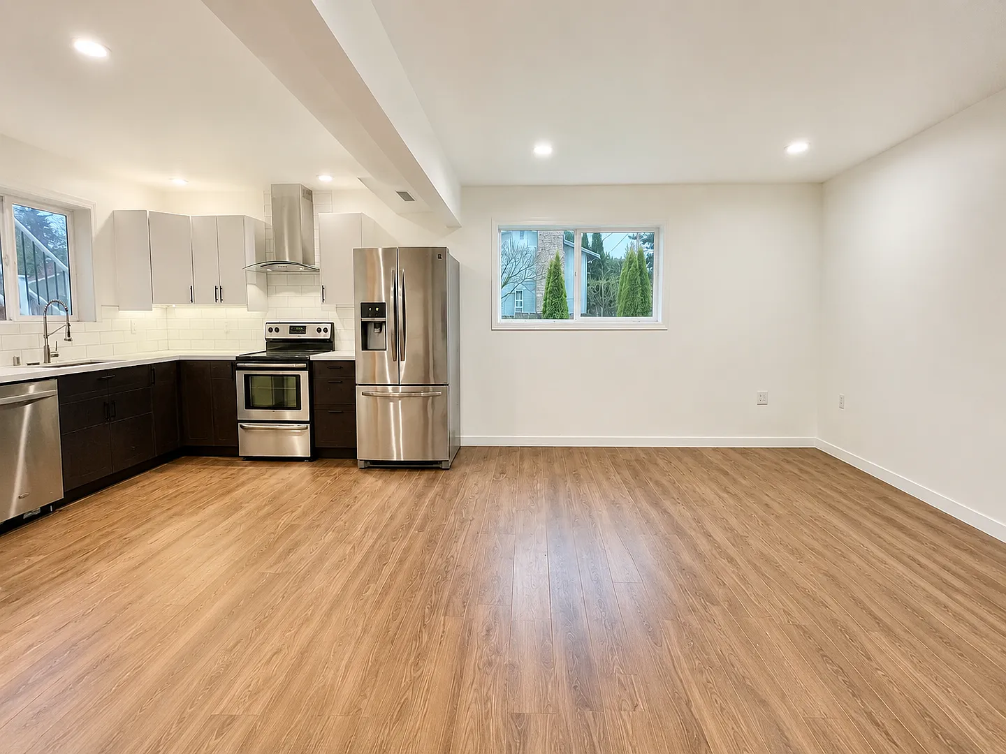 9640 30th Ave SW — Photo 1