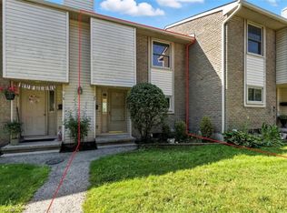 11 Grand River Blvd #29, Kitchener, ON N2A 2T2