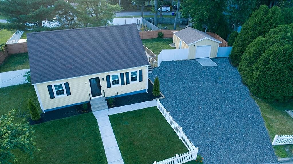 33 Silverwood Ln, West Warwick, RI 02893 Zillow