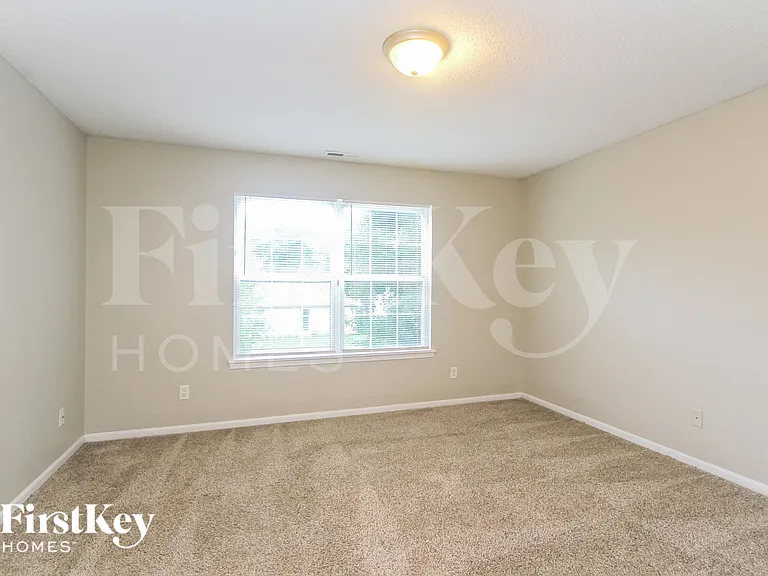 6230 Long River Ln — Photo 8
