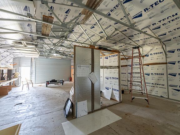 5th image of 18787 Shelter Oaks Ln