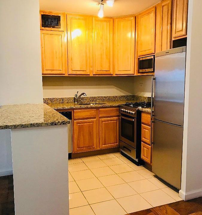 1st image of 300 W 55th St APT 9A