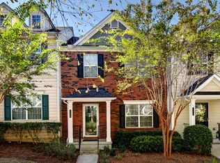 1208 Charlston Ct, Woodstock, GA 30188