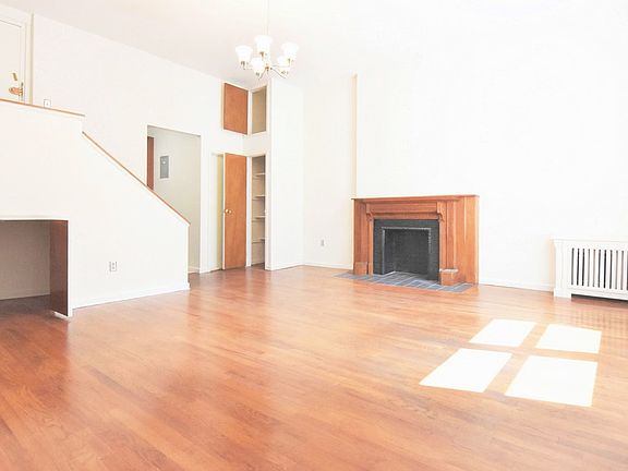 2nd image of 14 W 90th St APT 2B