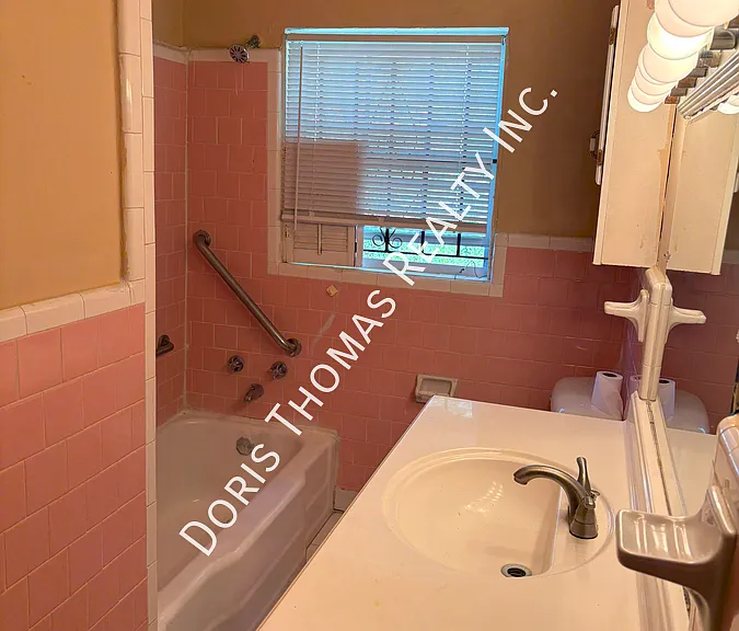 107 Bouhan Ave — Photo 8
