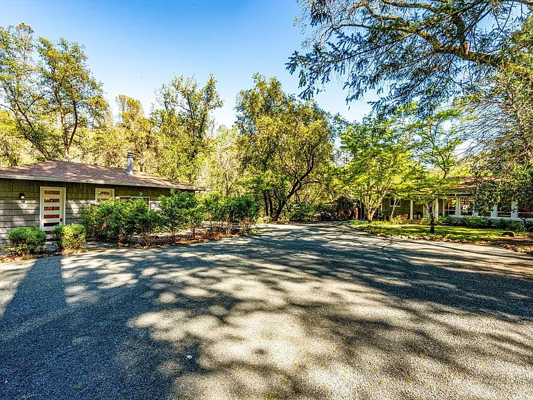 850 Conn Valley Rd — Photo 70