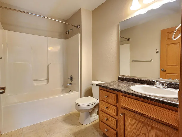7529 Crosscreek Dr #7529 — Photo 10