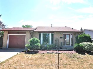 20 Ainsworth St, Hamilton, ON L8J1T1