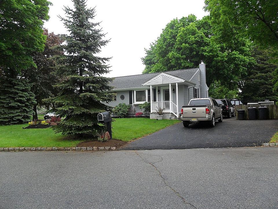2nd image of 1 Carol Dr