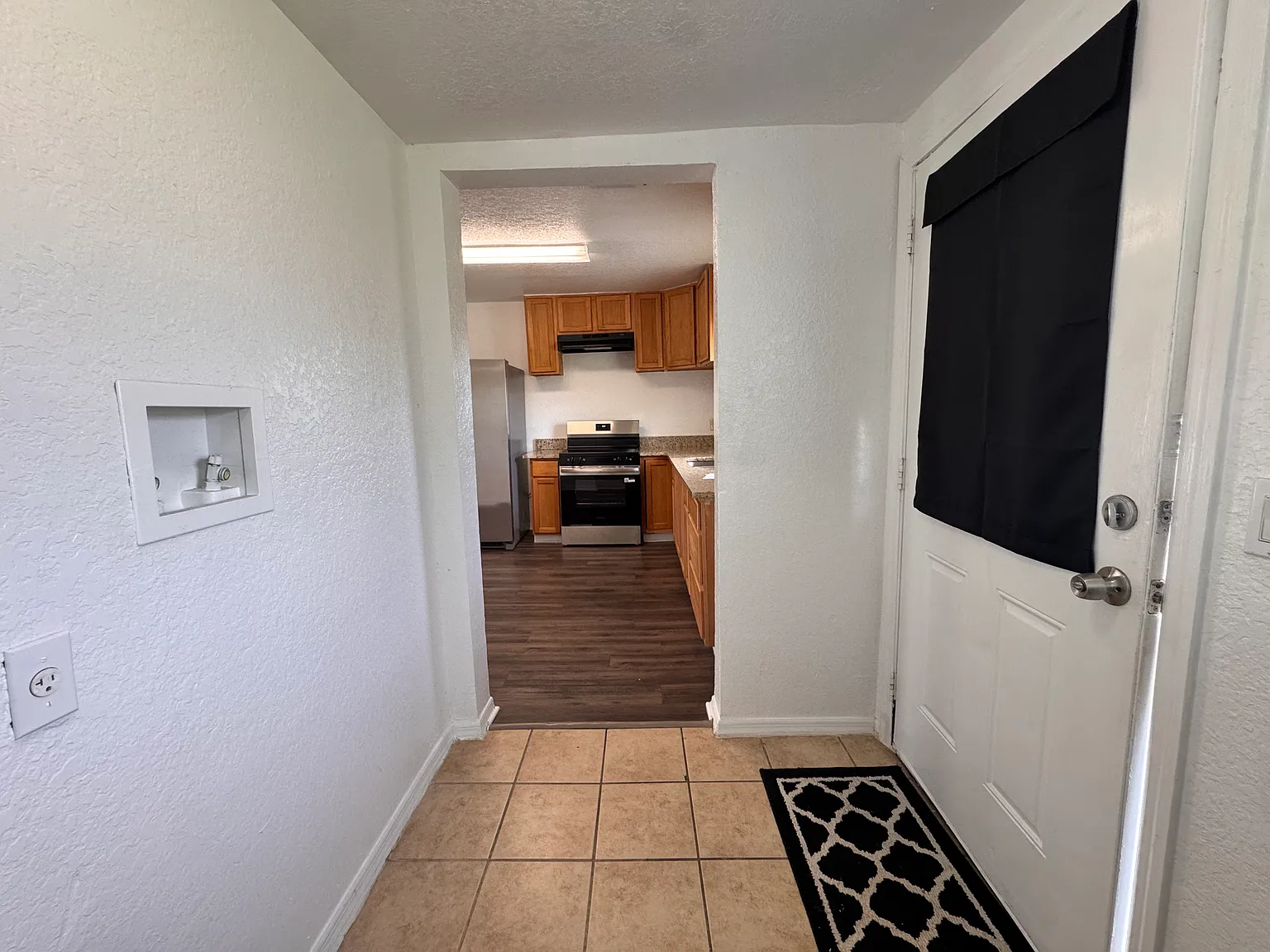 2 bed, 480 sqft, $1,500 — Photo 2