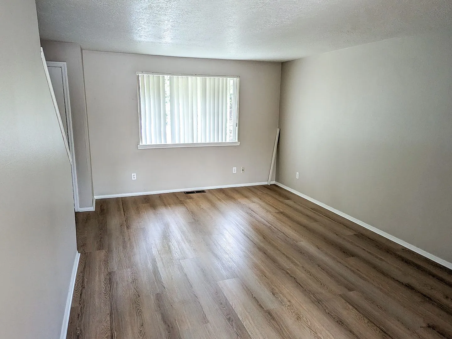 Skylinevillage5124-5126 — Photo 2