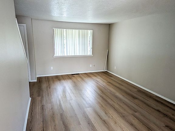 2nd image of 5124 Skyline Village Loop S #5124