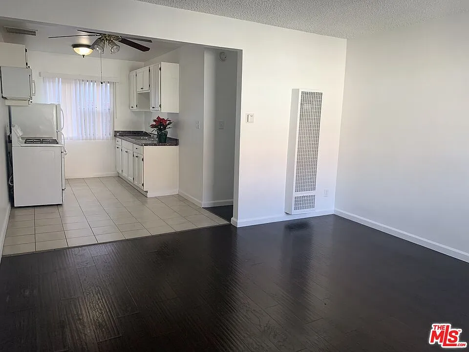2 bed, 1.0 bath, 800 sqft, $2,199 — Photo 4