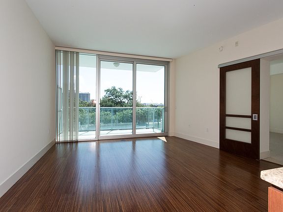 5th image of 912 Channelside Dr Unit 2302