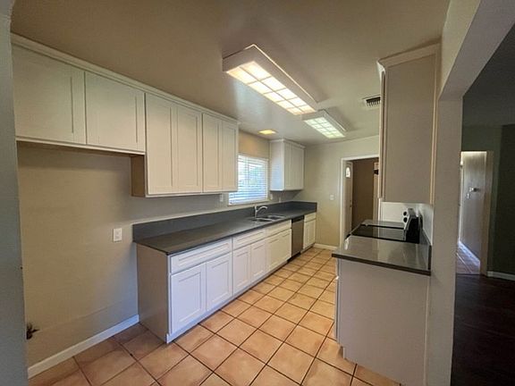5th image of 1204 Rushden Dr