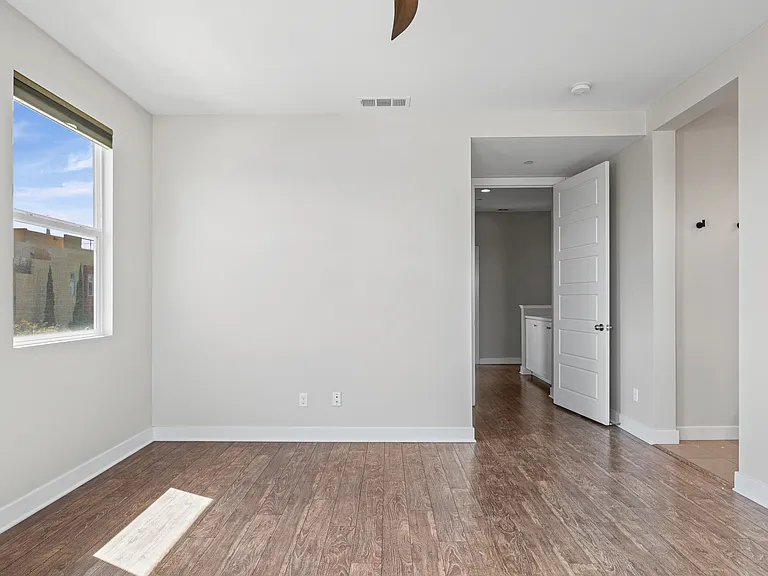 438 S Cleveland St S #108 — Photo 8