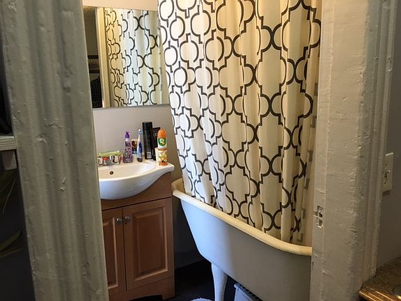 5th image of 178 Mulberry St APT 23