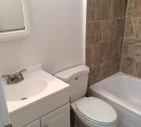 3rd image of 1637 South St #1