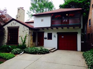 4784 N Larkin St, Whitefish Bay, WI 53211