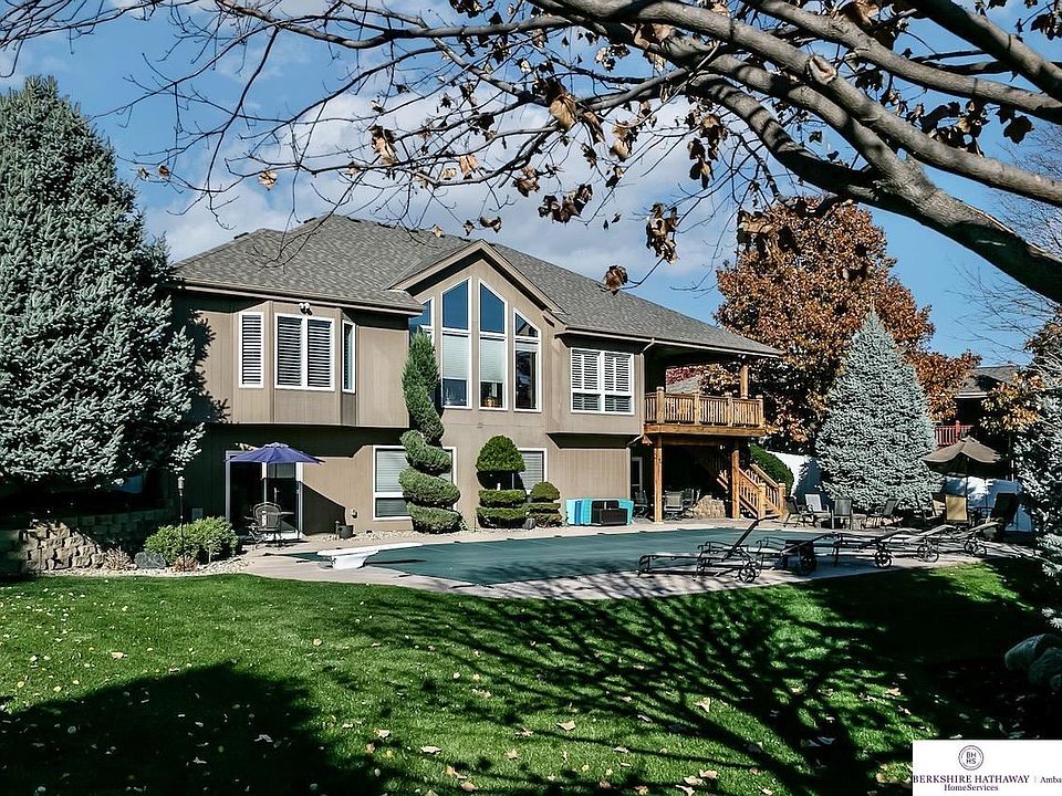 1st image of 3619 S 182nd Cir
