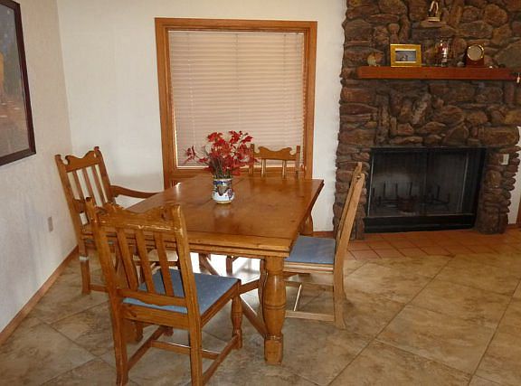 5th image of 107 Cedar Dr