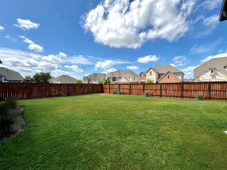 2904 Sage Ranch Dr — Photo 20
